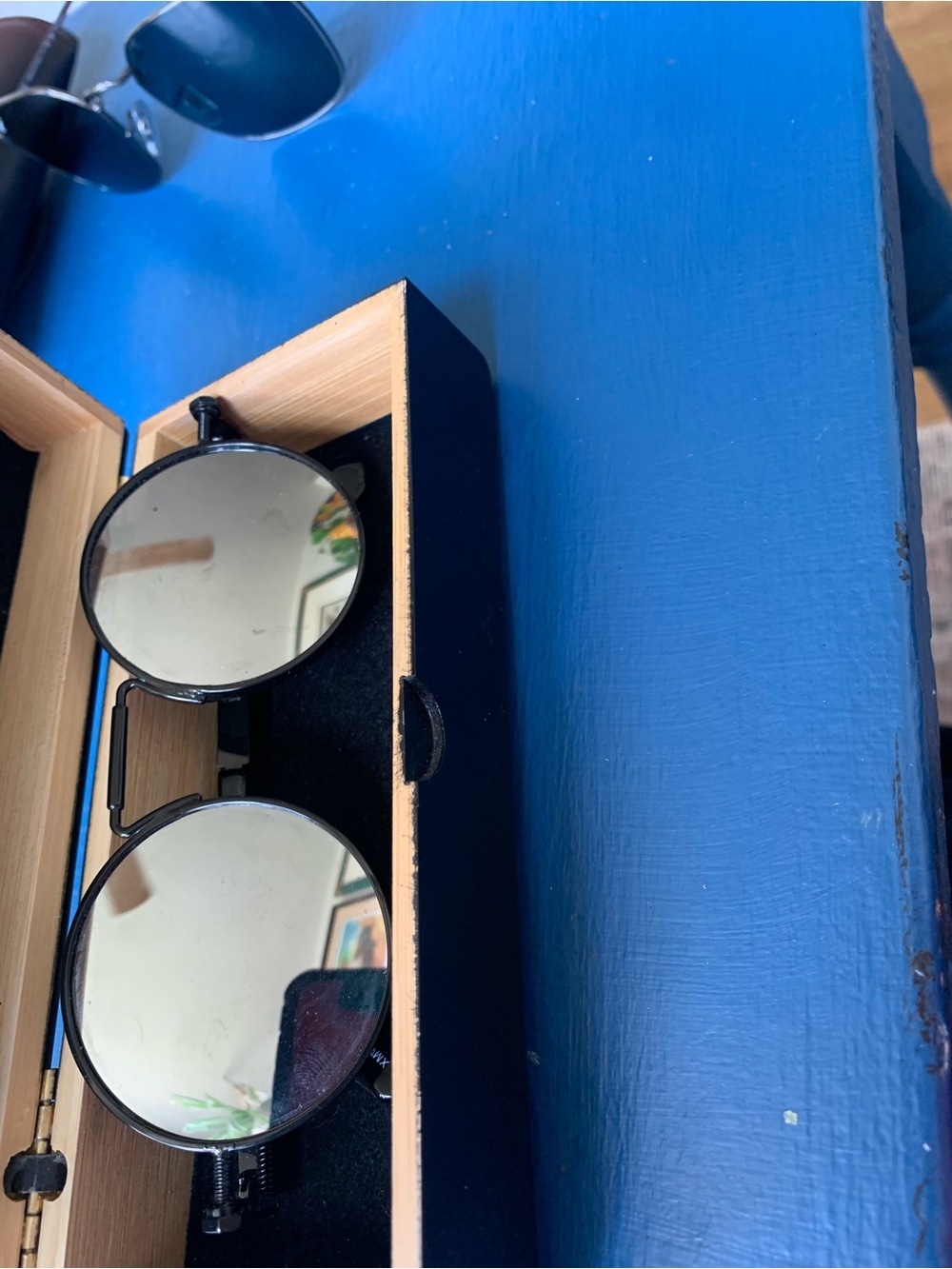 Round sunglasses - Picture 2 of 6